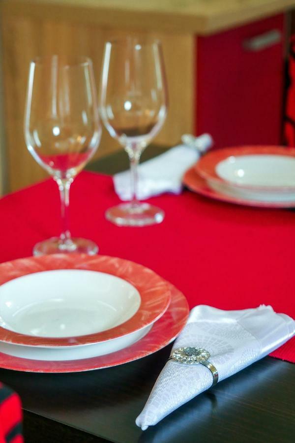 Apartmani Ivan โลปาร์ ภายนอก รูปภาพ
