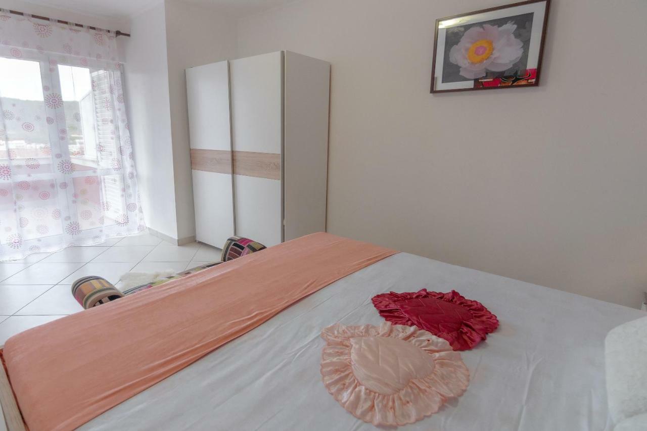 Apartmani Ivan โลปาร์ ภายนอก รูปภาพ