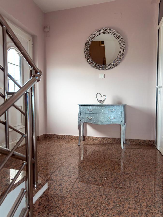Apartmani Ivan โลปาร์ ภายนอก รูปภาพ